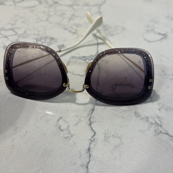 ❤️Miu Miu Purple Cat eye Sunglasses with Sparkles! ❤️🕶️ - Picture 2 of 8